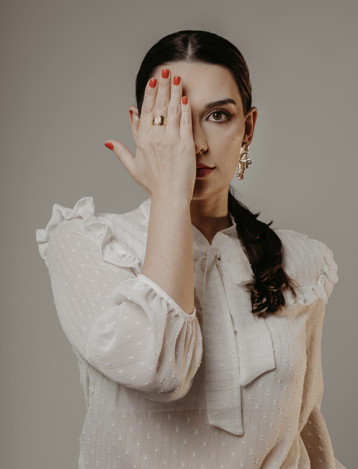 Retrato editorial de Daniella Maciag